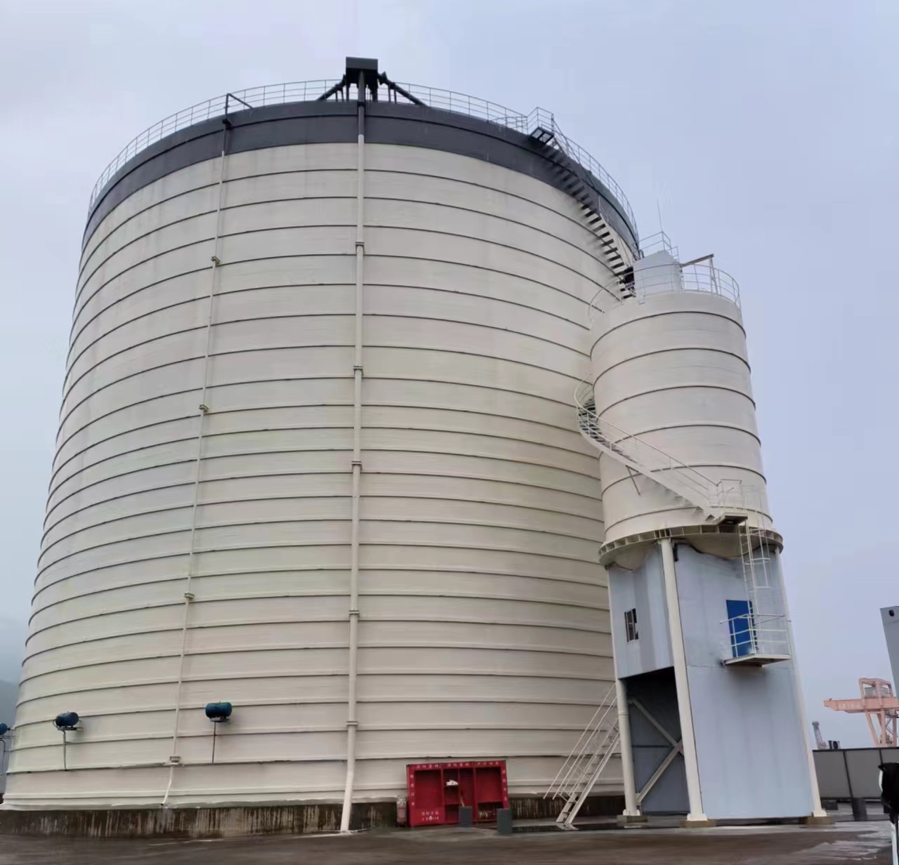 连云10万吨水泥钢板库